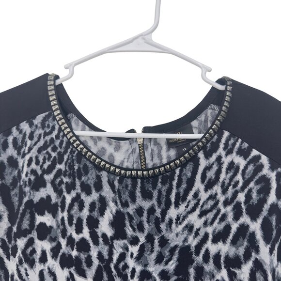 Worthington Woman 1X Long Sleeve Animal Print Tunic Top With Studded Neckline - Picture 9 of 13
